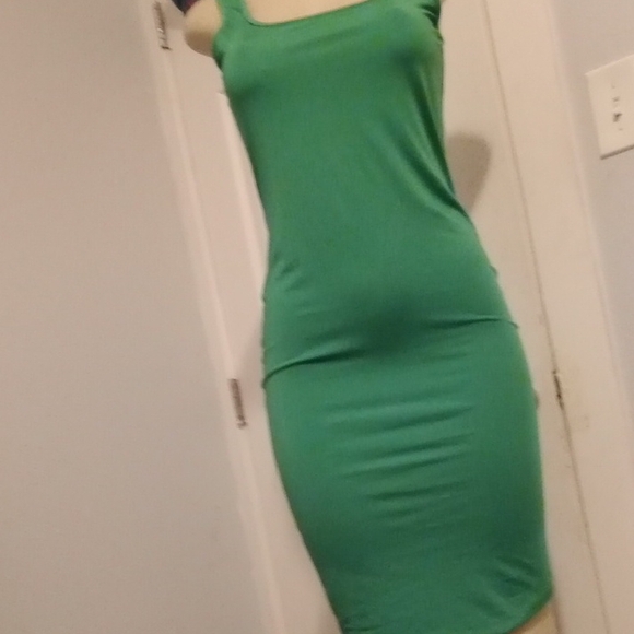 SHEIN Lime Green Apparel 90% Polyester 10% Elastare. - Picture 2 of 7